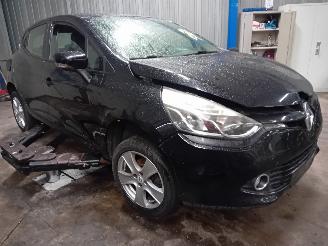 Renault Clio Clio IV (5R) Hatchback 5-drs 0.9 Energy TCE 90 12V (H4B-400(H4B-A4)) [=
66kW]  (11-2012/08-2021) picture 2