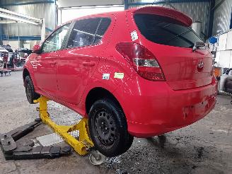 Hyundai I-20 i20 Hatchback 1.2i 16V (G4LA) [57kW]  (09-2008/12-2012) picture 4