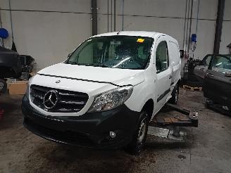 Vrakbiler auto Mercedes Citan Citan (415.6) Van 1.5 108 CDI (OM607.951(K9K)) [55kW]  (11-2012/08-202=
1) 2015