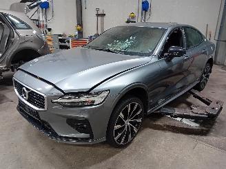 Uttjänta bilar auto Volvo S-60 S60 III (ZS) Sedan 2.0 T5 16V (B4204T26) [184kW]  (02-2019/12-2021) 2019/8
