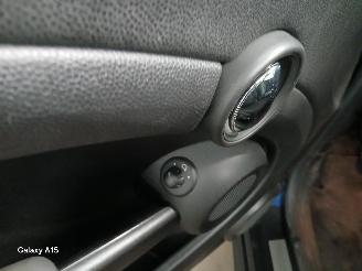 Mini Mini Mini (R56) Hatchback 1.6 16V Cooper (N12-B16A) [88kW]  (10-2006/02-201=
2) picture 10