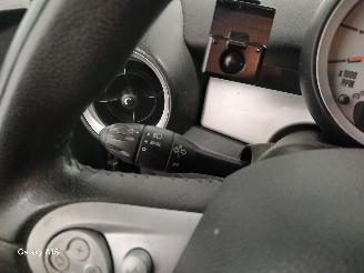 Mini Mini Mini (R56) Hatchback 1.6 16V Cooper (N12-B16A) [88kW]  (10-2006/02-201=
2) picture 14