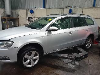 Uttjänta bilar auto Volkswagen Passat Passat Variant (365) Combi 1.6 TDI 16V Bluemotion (CAYC(Euro 5)) [77kW=
]  (08-2010/12-2014) 2011/4