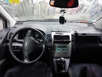 Toyota Corolla Corolla Verso (R10/11) MPV 1.8 16V VVT-i (1ZZFE) [95kW]  (04-2004/03-2=
009) picture 5