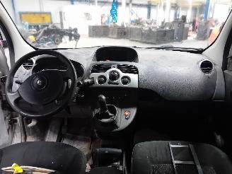 Renault Kangoo Kangoo Express (FW) Van 1.5 dCi 75 (K9K-628(K9K-E6)) [55kW]  (09-2010/=
=2E..) picture 5