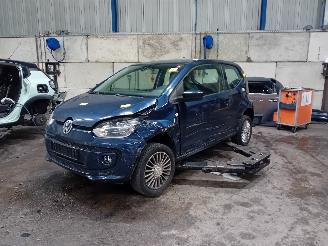 Salvage car Volkswagen Up! Up! (121) Hatchback 1.0 12V 60 (CHYE) [44kW]  (08-2011/08-2020) 2012/7
