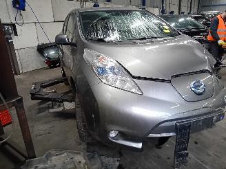 Nissan Leaf Leaf (ZE0) Hatchback Leaf (EM57) [80kW]  (02-2013/12-2017) picture 2