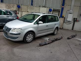 Sloopauto Volkswagen Touran Touran (1T1/T2) MPV 1.6 (BSE) [75kW]  (07-2003/05-2010) 2007/2