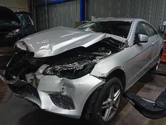 krockskadad bil auto Mercedes E-klasse E (C207) Coupé E-200 2.0 Turbo 16V (M274.920(Euro 6)) [135kW]  (06-2=
013/01-2017) 2013/4