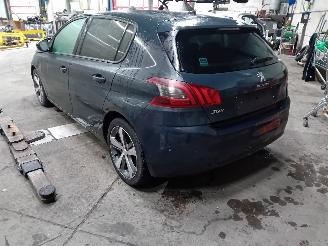 Peugeot 308 308 (L3/L8/LB/LH/LP) Hatchback 5-drs 1.2 12V e-THP PureTech 130 (EB2DT=
S(HNY)) [96kW]  (11-2013/06-2021) picture 4