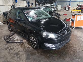 Volkswagen Polo Polo V (6R) Hatchback 1.4 TDI (CUSA(Euro 6)) [55kW]  (03-2014/10-2017)= picture 2
