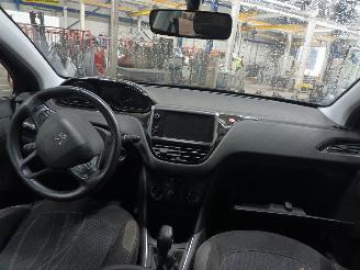 Peugeot 208 208 I (CA/CC/CK/CL) Hatchback 1.2 Vti 12V PureTech 82 (EB2F(HMZ)) [60k=
W]  (03-2012/12-2019) picture 5