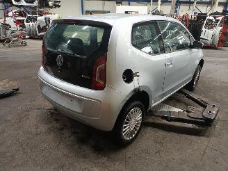Volkswagen Up! Up! (121) Hatchback 1.0 12V 60 (CHYE) [44kW]  (08-2011/08-2020) picture 3