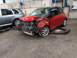 Vrakbiler auto Opel Adam Adam Hatchback 3-drs 1.0 Ecotec 12V SIDI Turbo (B10XFT(Euro 6)) [66kW]=
  (07-2014/11-2018) 2018/6