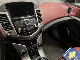 Daewoo Cruze Cruze (300) Sedan 2.0 D 16V (LLW) [92kW]  (05-2009/05-2011) picture 19