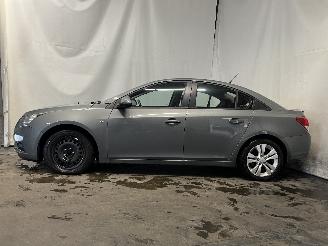Daewoo Cruze Cruze (300) Sedan 2.0 D 16V (LLW) [92kW]  (05-2009/05-2011) picture 3