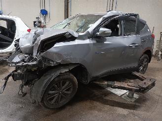 Vrakbiler auto Hyundai Ix35 iX35 (LM) SUV 1.6 GDI 16V (G4FD(Euro 4)) [99kW]  (11-2010/09-2015) 2015/6
