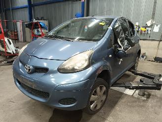 Vrakbiler auto Toyota Aygo Aygo (B10) Hatchback 1.0 12V VVT-i (1KR-FE) [50kW]  (07-2005/05-2014) 2009/5