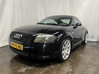 damaged passenger cars Audi TT TT (8N3) Coupé 1.8 20V Turbo (AJQ) [132kW]  (10-1998/10-2006) 2000/3