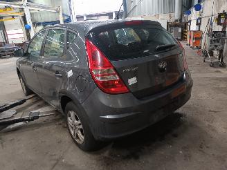 Hyundai I-30 i30 (FD) Hatchback 1.6 CVVT 16V (G4FC-G) [93kW]  (02-2008/11-2011) picture 4