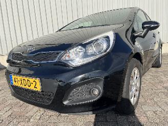 krockskadad bil auto Kia Rio Rio III (UB) Hatchback 1.1 CRDi VGT 12V (D3FA) [55kW]  (09-2011/12-201=
7) 2012/5