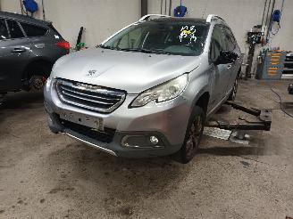 Vrakbiler auto Peugeot 2008 2008 (CU) MPV 1.2 Vti 12V PureTech 82 (EB2F(HMZ)) [60kW]  (03-2013/12-=
2018) 2015/11