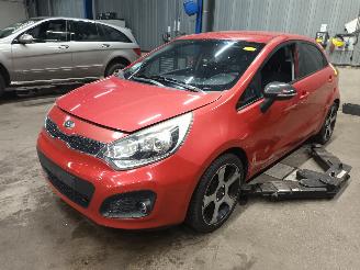 Vrakbiler auto Kia Rio Rio III (UB) Hatchback 1.2 CVVT 16V (G4LA5) [63kW]  (09-2011/12-2017) 2012/1