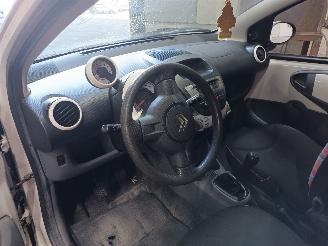 Citroën C1 C1 Hatchback 1.0 12V (384F(CFA)) [50kW]  (06-2005/09-2014) picture 5