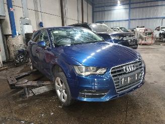 Audi A3 A3 Sportback (8VA/8VF) Hatchback 5-drs 2.0 TDI 16V (CRBC) [110kW]  (09=
-2012/10-2020) picture 2