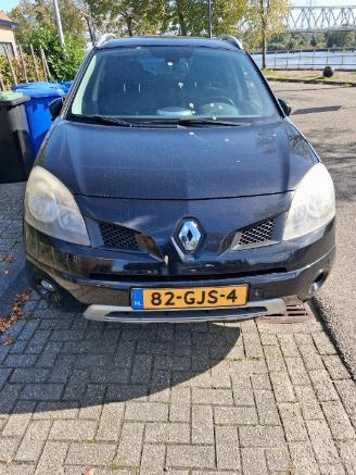 damaged passenger cars Renault Koleos Koleos I SUV 2.5 16V (2TR-700) [126kW]  (09-2008/06-2017) 2008/7