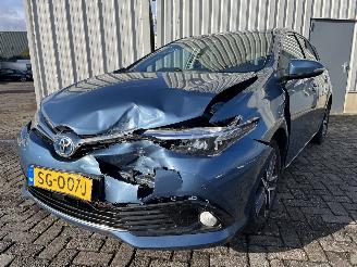 Coche accidentado Toyota Auris Auris (E18) Hatchback 5-drs 1.8 16V Hybrid (2ZRFXE) [100kW]  (10-2012/=
03-2019) 2016/2
