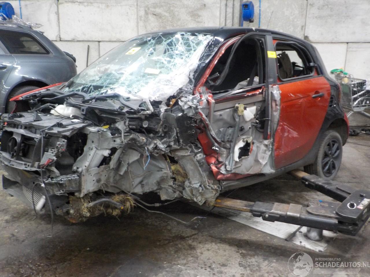 Smart Forfour Forfour (453) Hatchback 5-drs 1.0 12V (H4D-A401) [52kW]  (07-2014/...)=