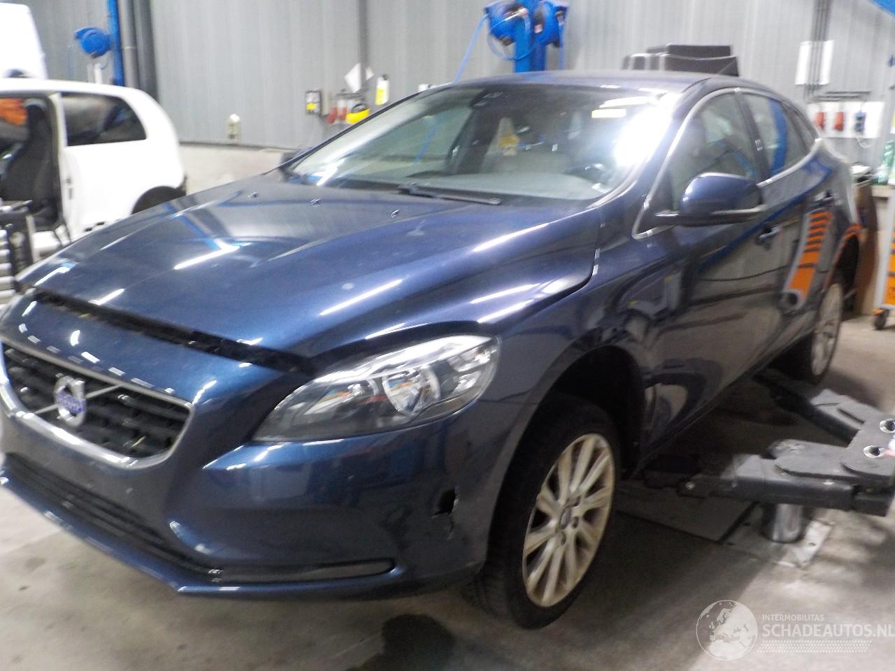 Volvo V-40 V40 (MV) 1.6 D2 (D4162T) [84kW]  (03-2012/12-2016)
