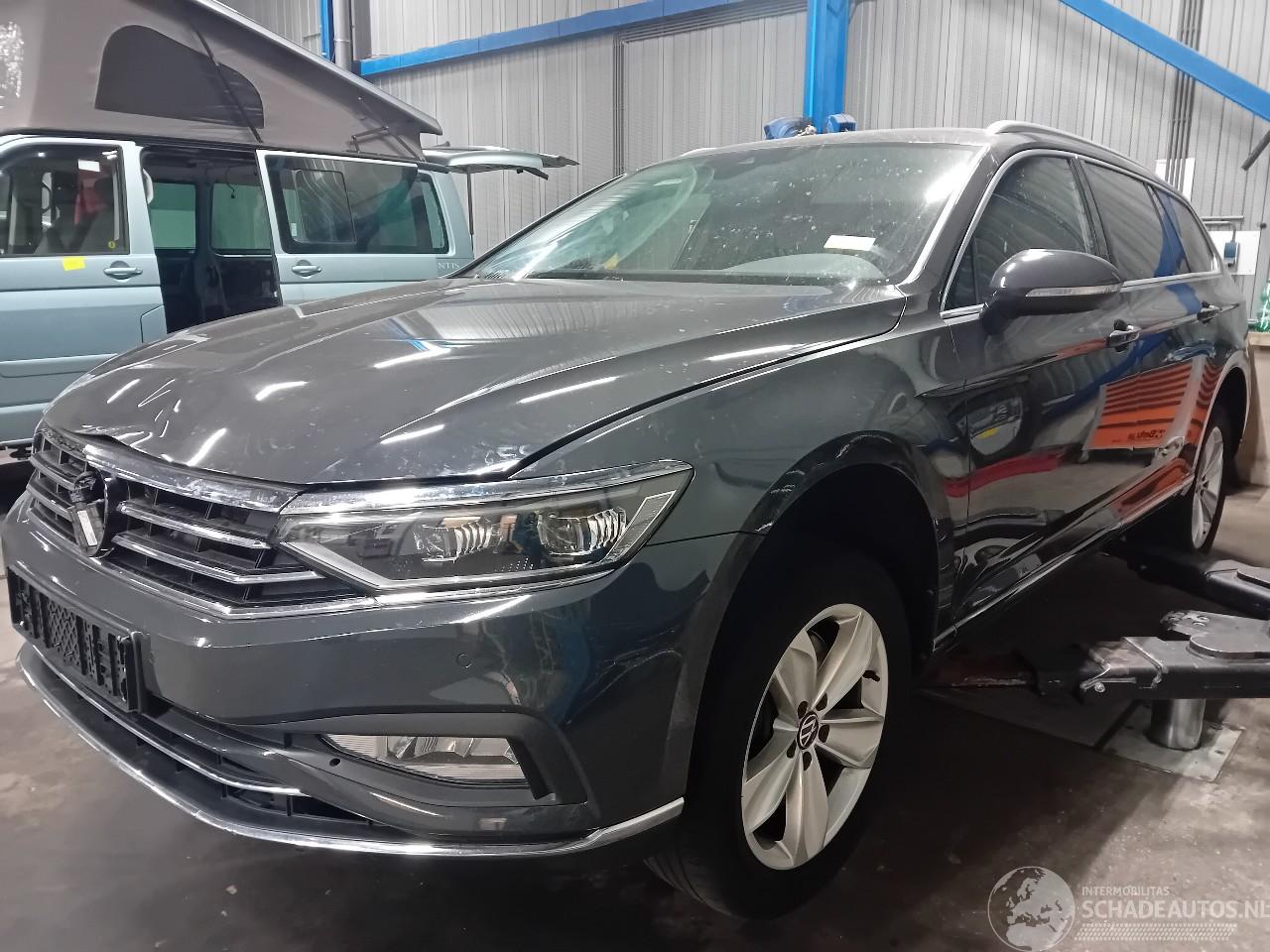 Volkswagen Passat Passat Variant (3G5) Combi 2.0 R 16V 4Motion (DNFE) [206kW]  (05-2015/=
03-2024)