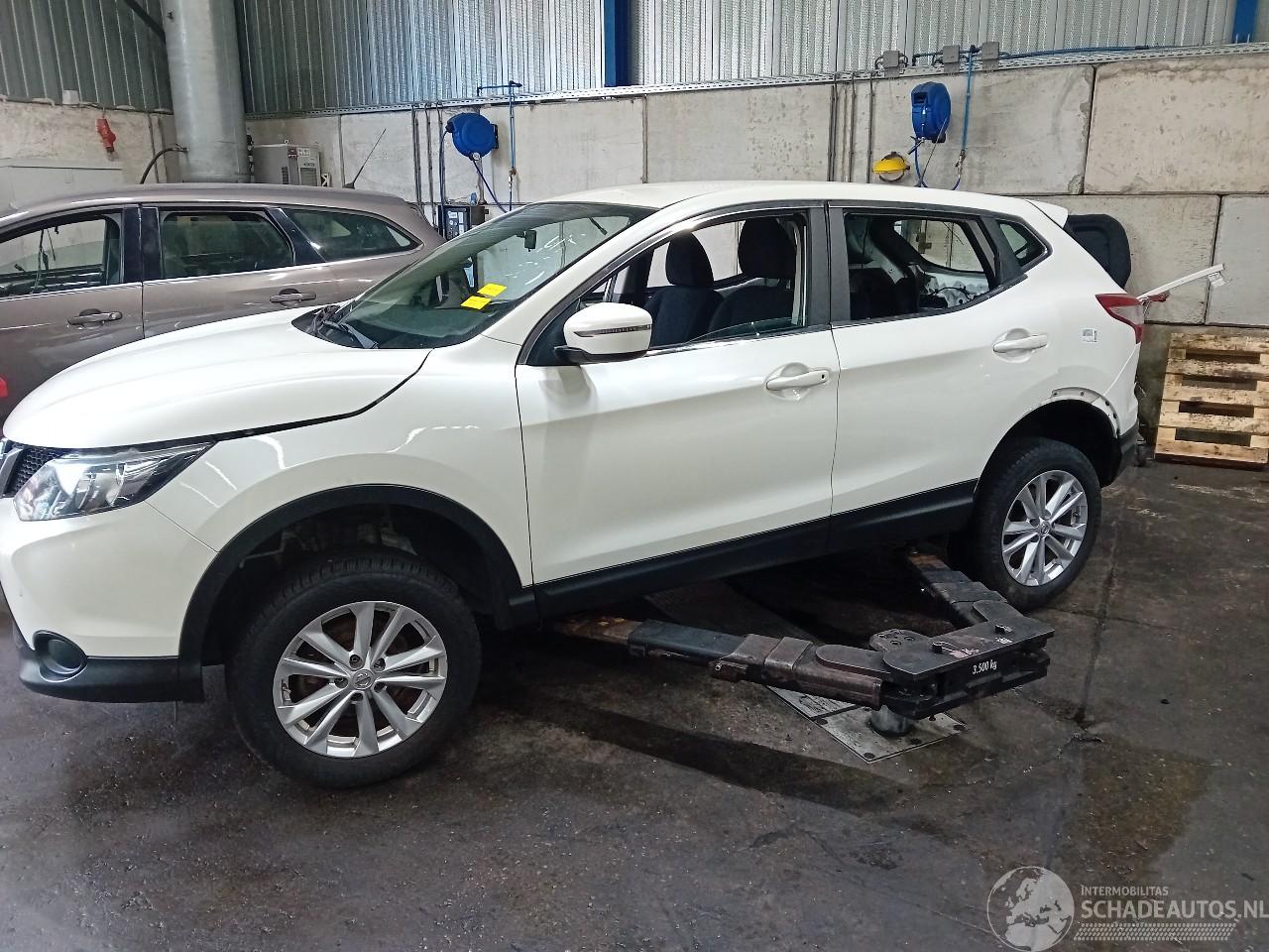 Nissan Qashqai Qashqai (J11) SUV 1.2 DIG-T 16V (HRA2DDT) [85kW]  (11-2013/...)