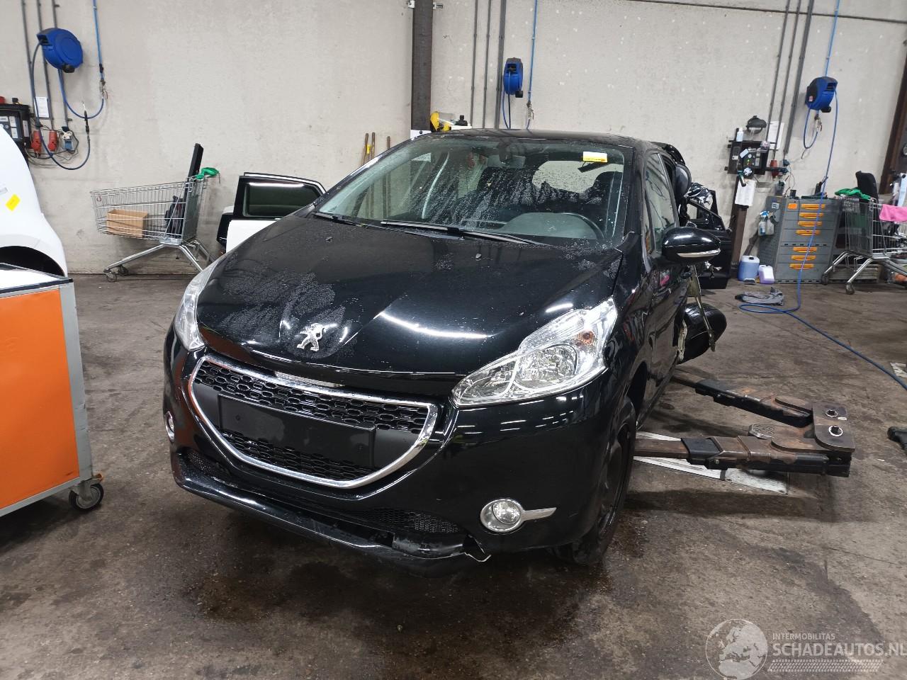 Peugeot 208 208 I (CA/CC/CK/CL) Hatchback 1.2 Vti 12V PureTech 82 (EB2F(HMZ)) [60k=
W]  (03-2012/12-2019)