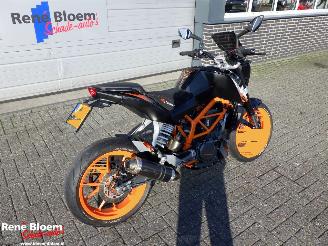 KTM 390 Duke ABS picture 4
