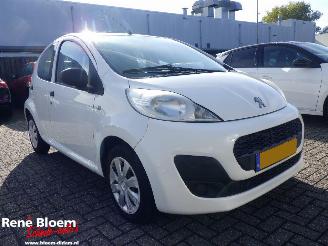 Peugeot 107 1.0 Access Accent Airco 5drs picture 4
