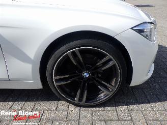 BMW 3-serie 318i Luxury 136pk picture 7