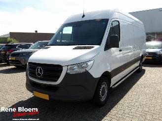 Mercedes Sprinter 317 1.9 CDI L4H3 170pk Aut picture 1