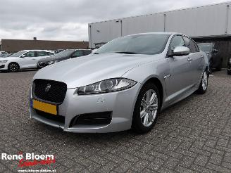 Vrakbiler auto Jaguar XF 2.2D Premium Business Edition 2014/2