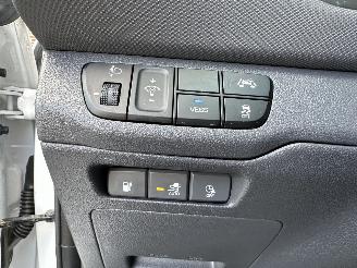 Hyundai Ioniq Comfort EV 120pk aut + f1 flippers - nap - 2x laadkabels - navi - camera - front + line assist - keyless entry + start picture 45