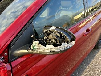 Volkswagen Taigo 1.0 TSI 116pk aut + F1 R-line - pano - virtual - front + line + side assist - navi - camera - sfeerverl - 3x r-line picture 14