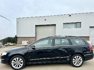 skadebil auto Volkswagen Passat 2.0 FSI 150pk 6-Traps automaat Comf Bus - nap - clima - cruise - navi - pdc v+a - licht + regensensor 2007/10