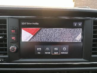 Seat Leon ST 1.5 TSI 150pk 7-traps aut + f1 FR - nap - nav - cam - keyless - sfeerverl - virtual - front + line assist picture 42
