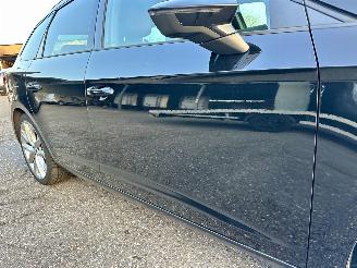 Seat Leon ST 1.5 TSI 150pk 7-traps aut + f1 FR - nap - nav - cam - keyless - sfeerverl - virtual - front + line assist picture 95