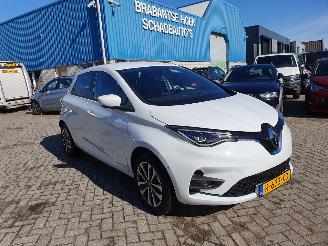 Avarii autoturisme Renault Zoé INTENSE  51 KW met CCS lader  8000 km technisch probleem HUURBATTERY 2020/6