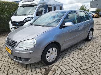 Volkswagen Polo Polo 1.2 Trendline 5 drs NIEUWE APK door inruil verkregen picture 2