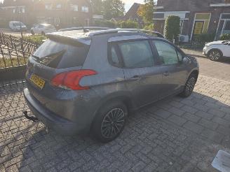 Peugeot 2008 1.2 PureTech Active picture 4