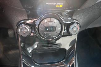 Ford Fiesta TITANIUM picture 15